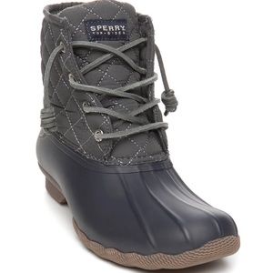 ❌SOLD❌ Women’s Sperry Saltwater Quilted Duck Boots